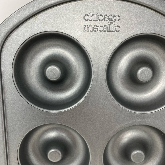 Chicago Metallic Non-Stick Donut Pan - Picture 3 of 6